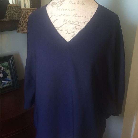 Gorgeous Midnight/Navy Blue Jealous tomato top EUC - Picture 1 of 8